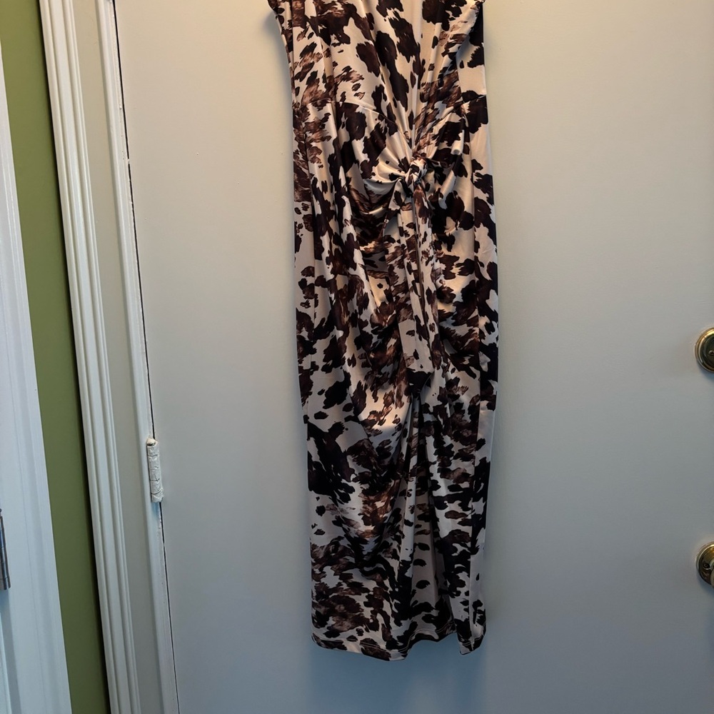 Bar III Black and Cream Midi Dress